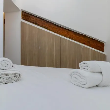 Lovely - Duomo - Amedei Apartment