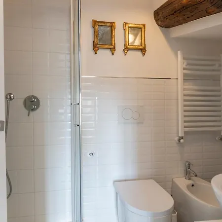 Apartment Lovely - Duomo - Amedei